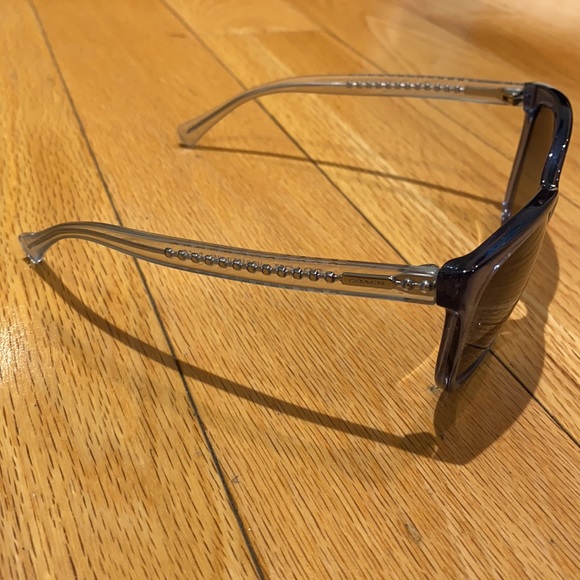 COACH Sunglasses - Picture 2 of 4